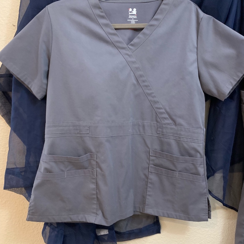 Scrub bundle - Picture 2 of 8